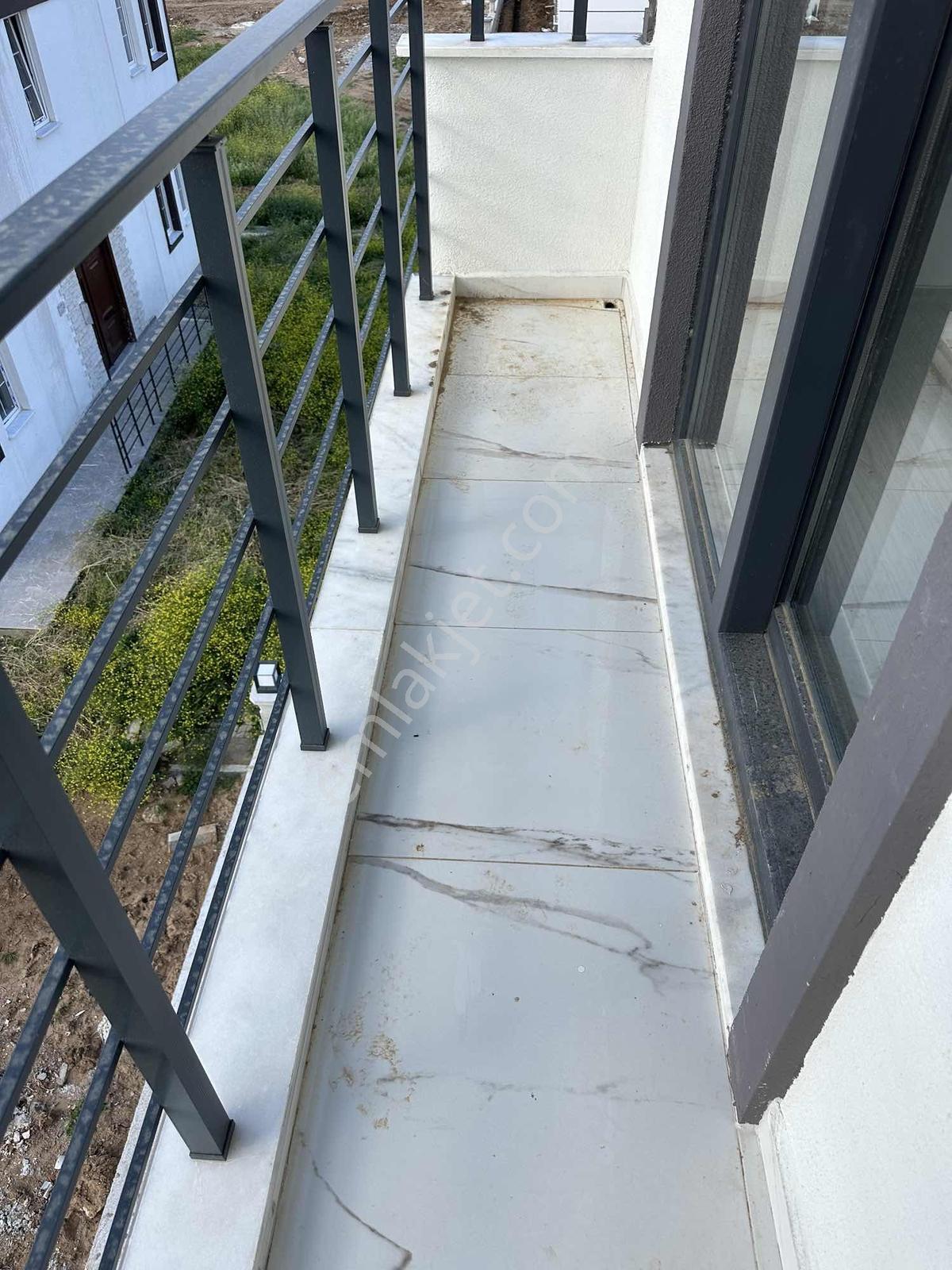 Gömeç Merkezi Konum Geniş Ferah Kalite Kiralık Daire - Görsel 15