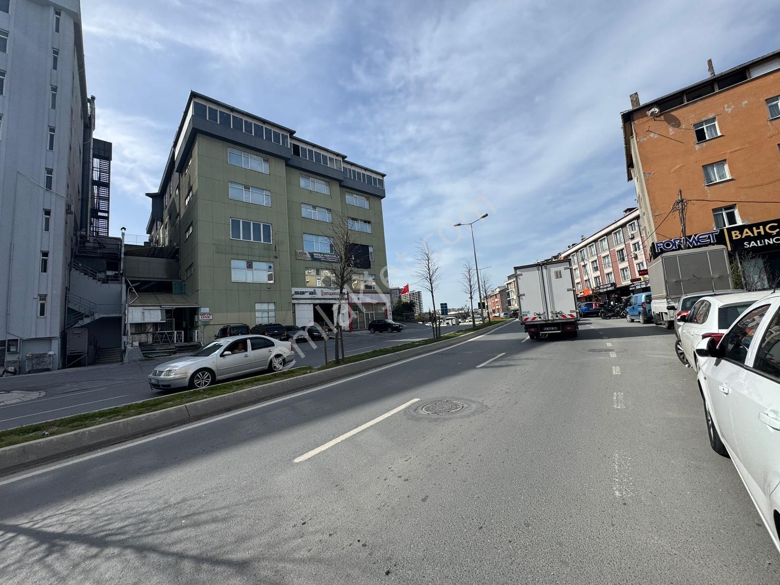 Beylikdüzü Yakuplu Da Kiralık 3 Katlı 150 M2 Ofis Dükkan - Görsel 6