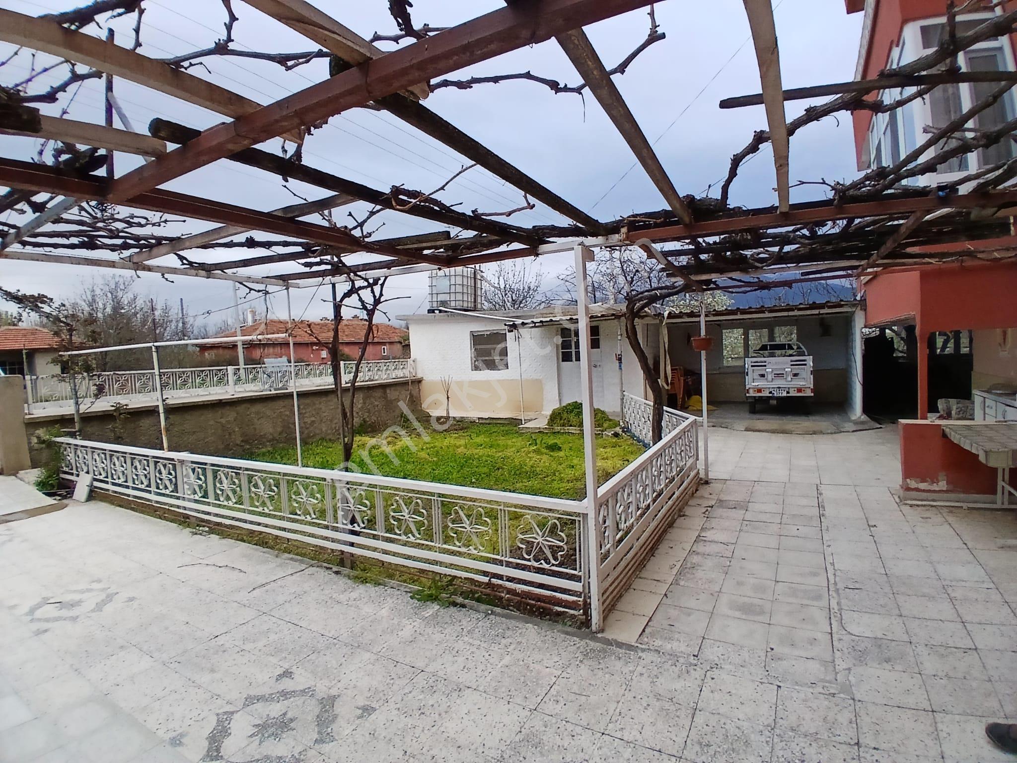 Akçay Emlak'tan Akşehir Tipi Mahallesinde Komple Satılık Bina Ve Arsası - Görsel 9