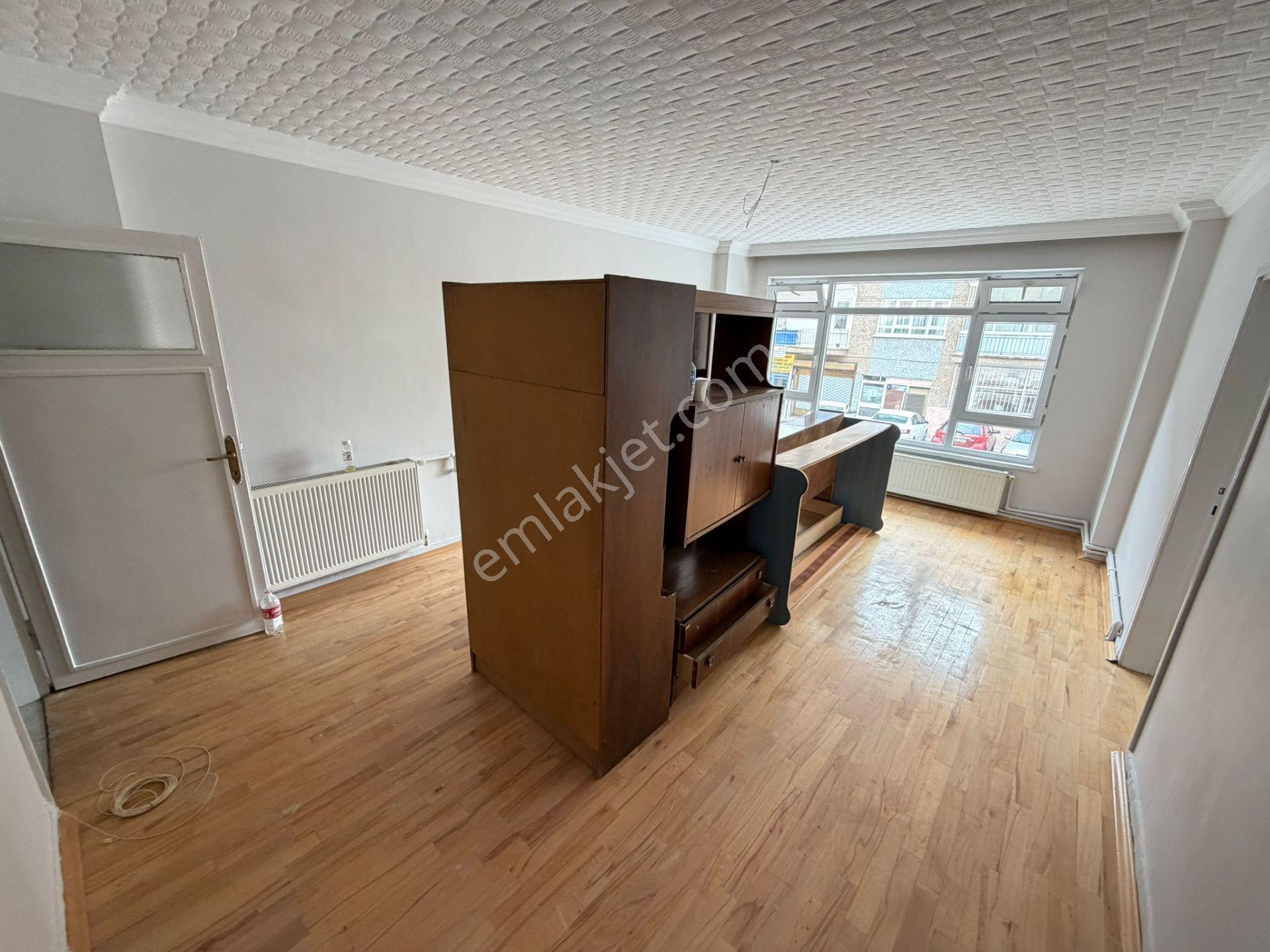 Şafak'tan Fatih Cad. Yanı 2+1 Ön Güney Cephe Balkonlu Kiralık - Görsel 4