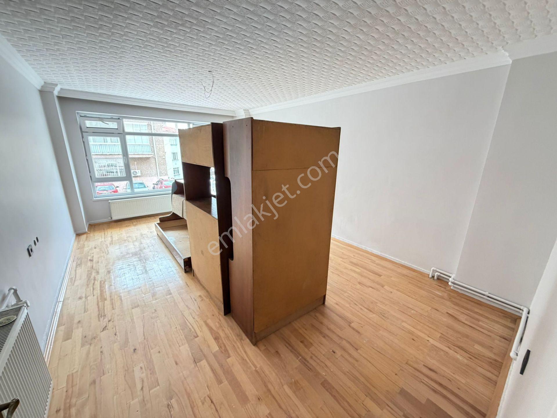 Şafak'tan Fatih Cad. Yanı 2+1 Ön Güney Cephe Balkonlu Kiralık - Görsel 2