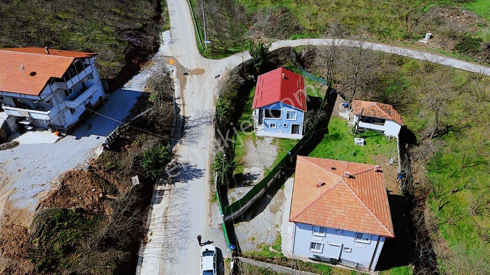 Emlak Evim - 552 M² Arsa İçinde Eşyalı 2 Katlı Müstakil Ev - Görsel 9