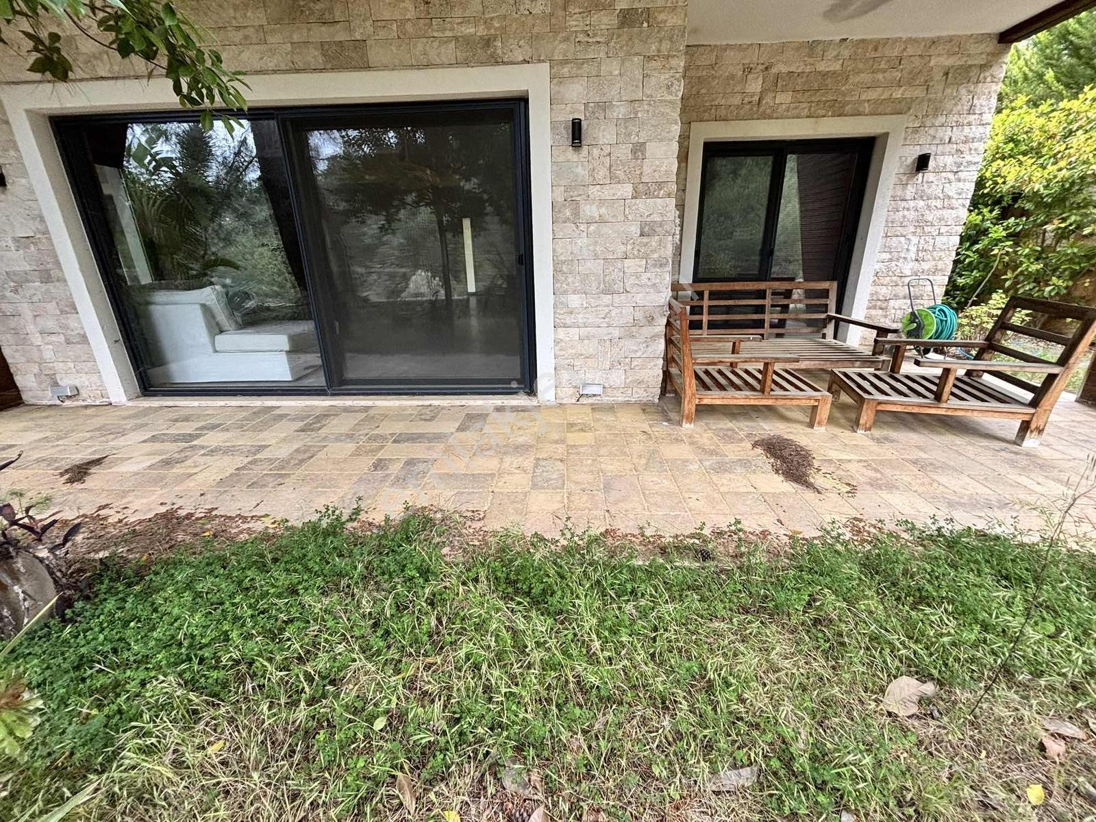 Çiftlikte Özel Tasarımlı Tek Katlı Lüks Villa 500 M2 Arsa Payı - Görsel 12