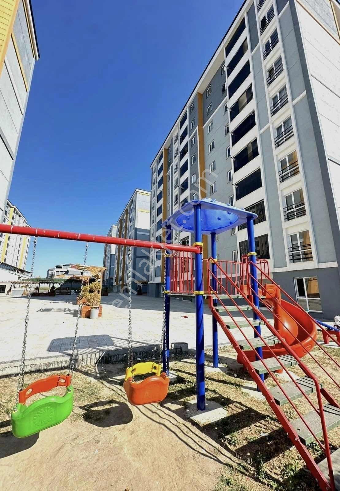 Özyurt'dan Çözüm Park Sitesi İçi Kombili 2+1 Kiralık Daire ! - Görsel 4