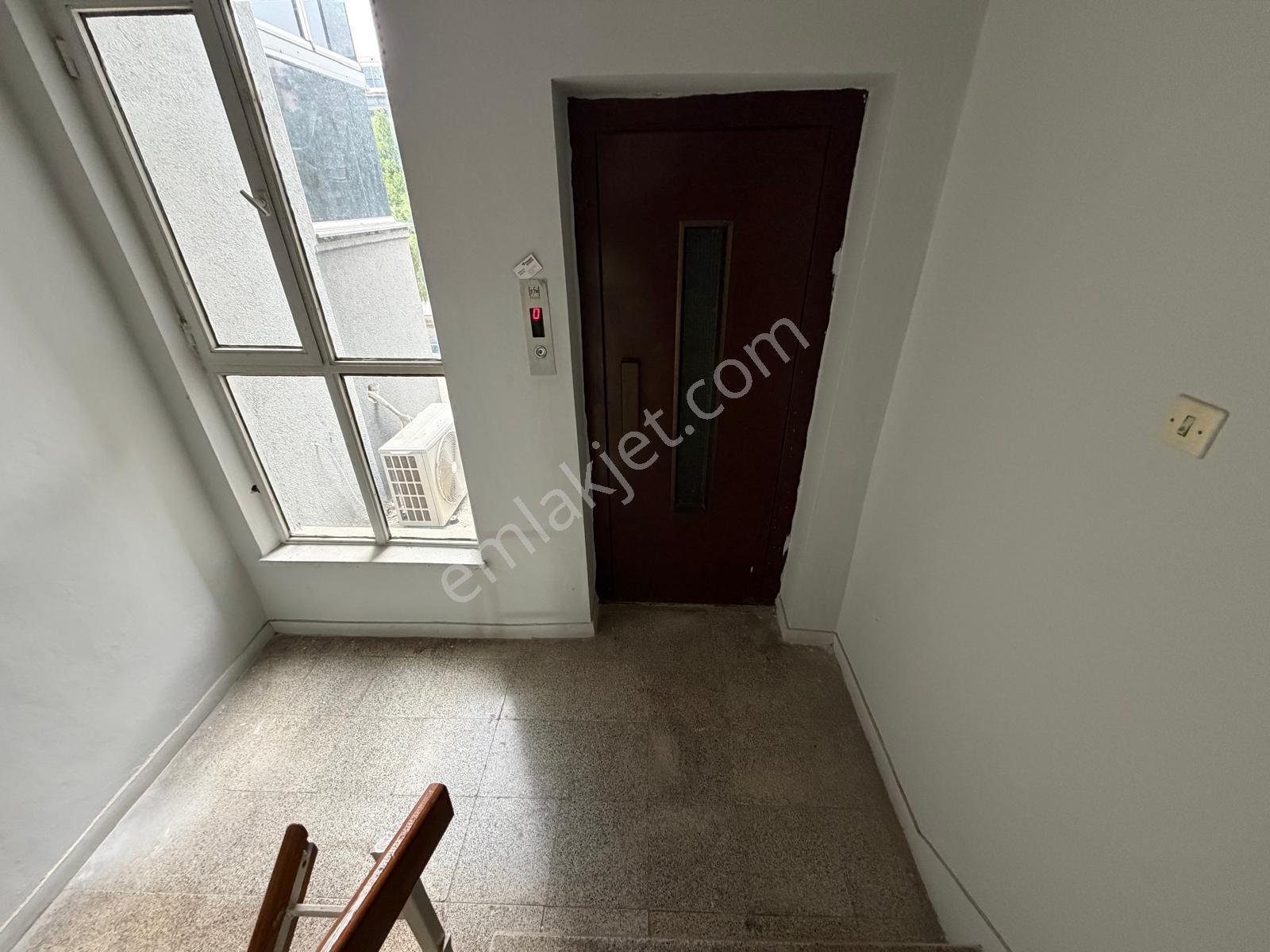 Teracıty Karşısı Cadde+doğa 3+1 Kat2 G/d/k Cephe Eşyalı Eşyasız - Görsel 10