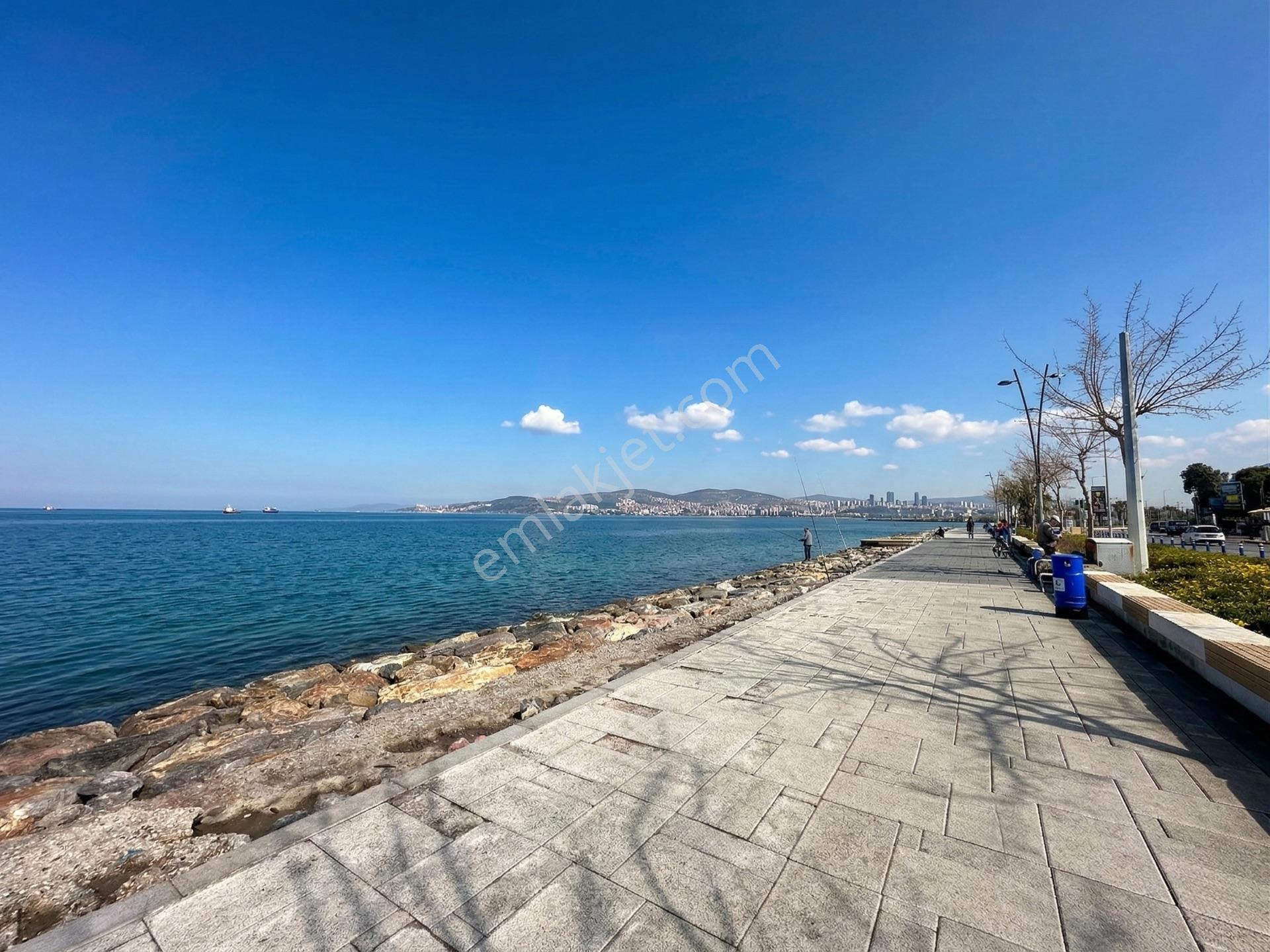 Sahilevlerinde Deniz Manzaralı Kiralık 4+2 Sıfır Villa - Görsel 31