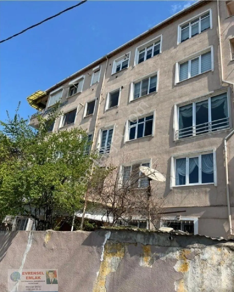 D-100 Karayolu Üstünde Satılık Daire
