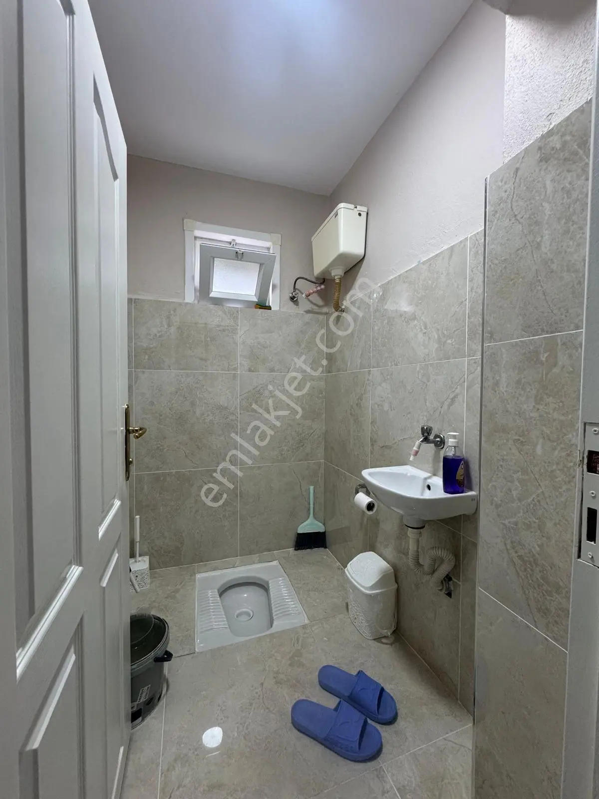 Silivri / Gümüş Yaka 1.368,71 M2 Arsa Ve 4 Katlı Müstakil Ev