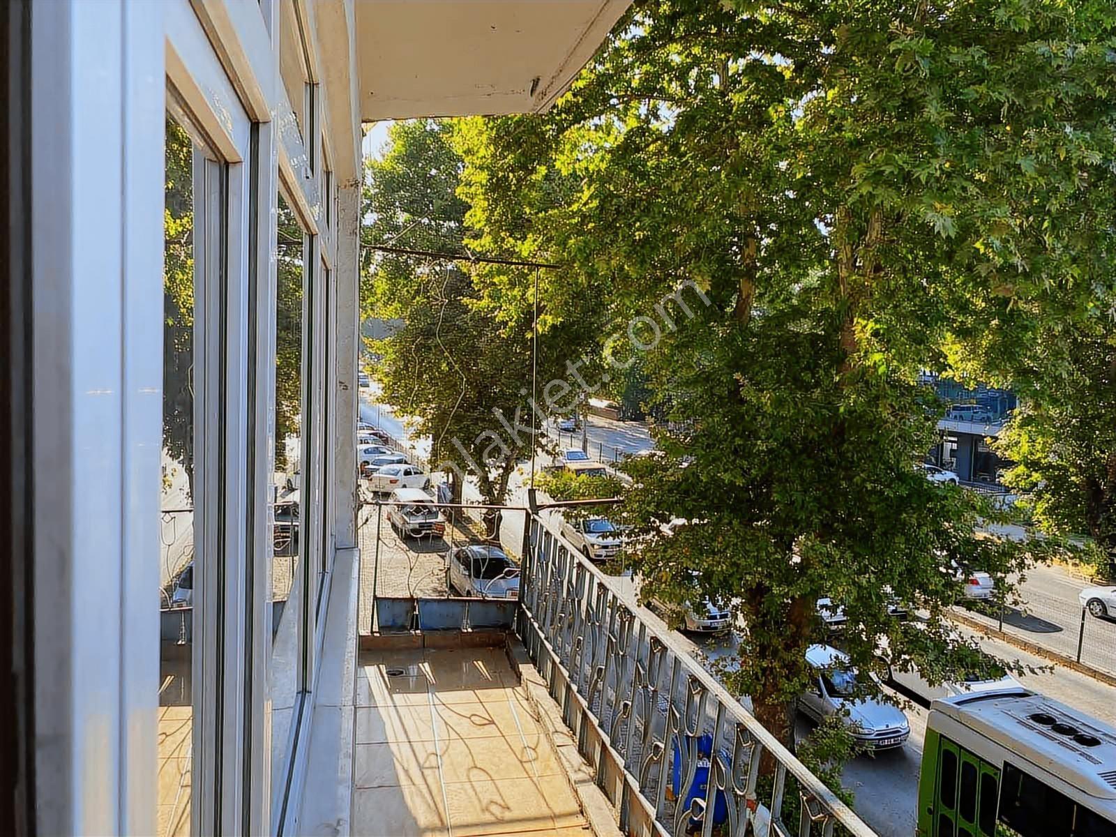 Gölcük Merkez Eşyalı Kiralık Daire - Görsel 6