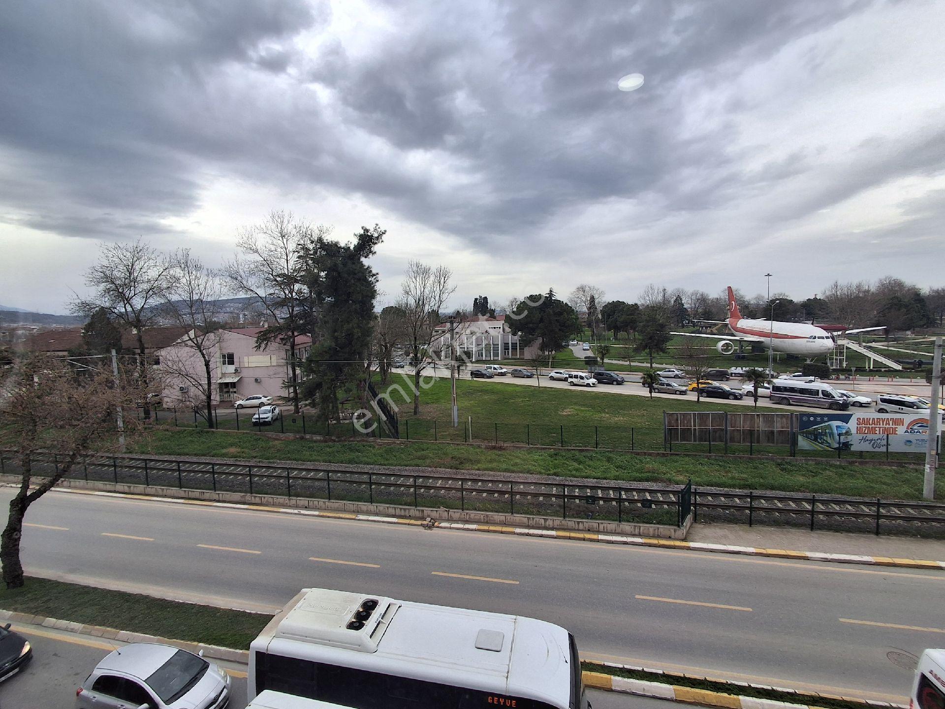 Sakarya Mithatpaşa Mah. Donatımda Satılık Ofis - Büro - Görsel 11