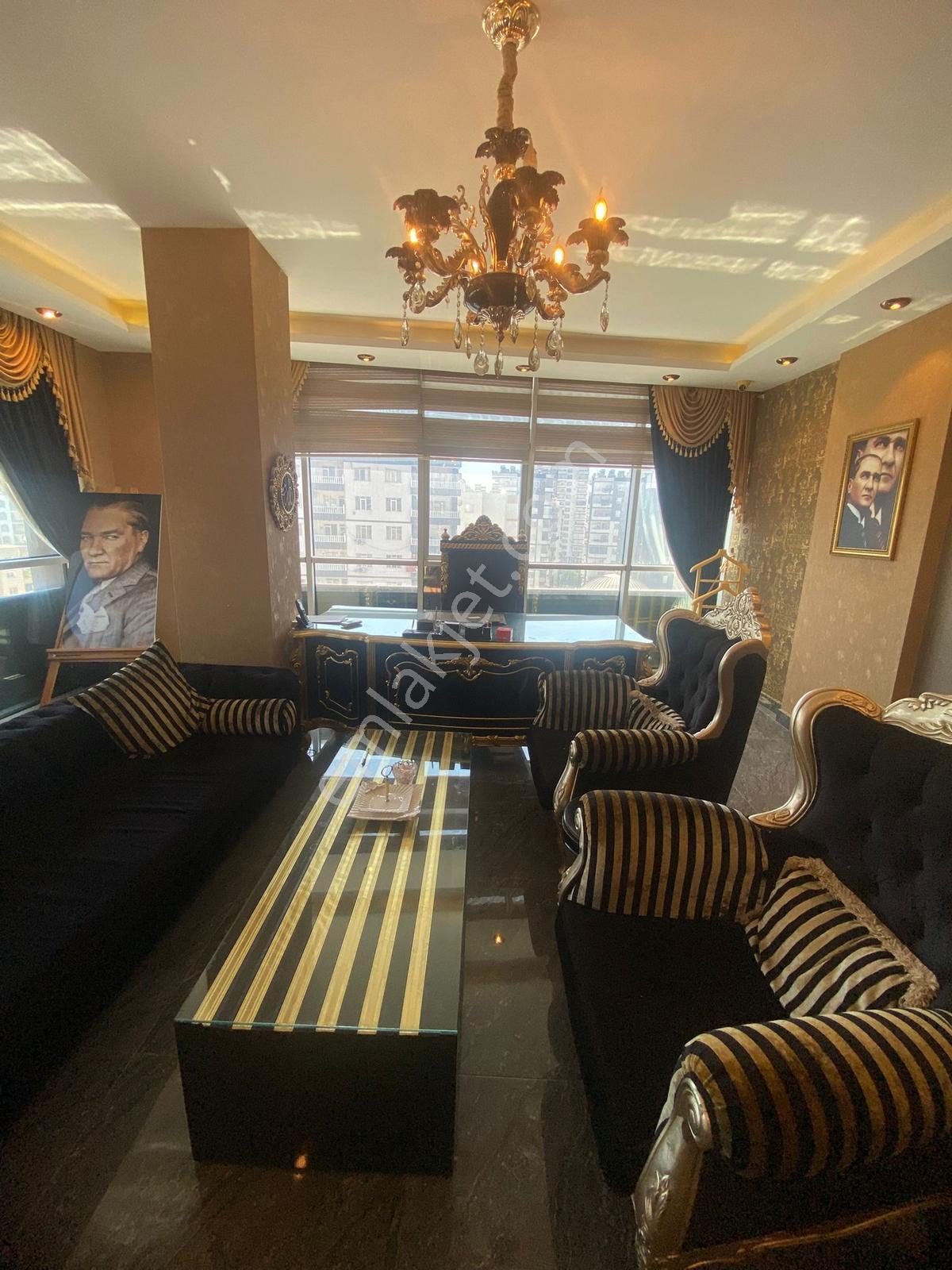 Rw Budur Gayrimenkul'den Cadde Üzeri Lüx Eşyalı 2+1 Kiralık Ofis