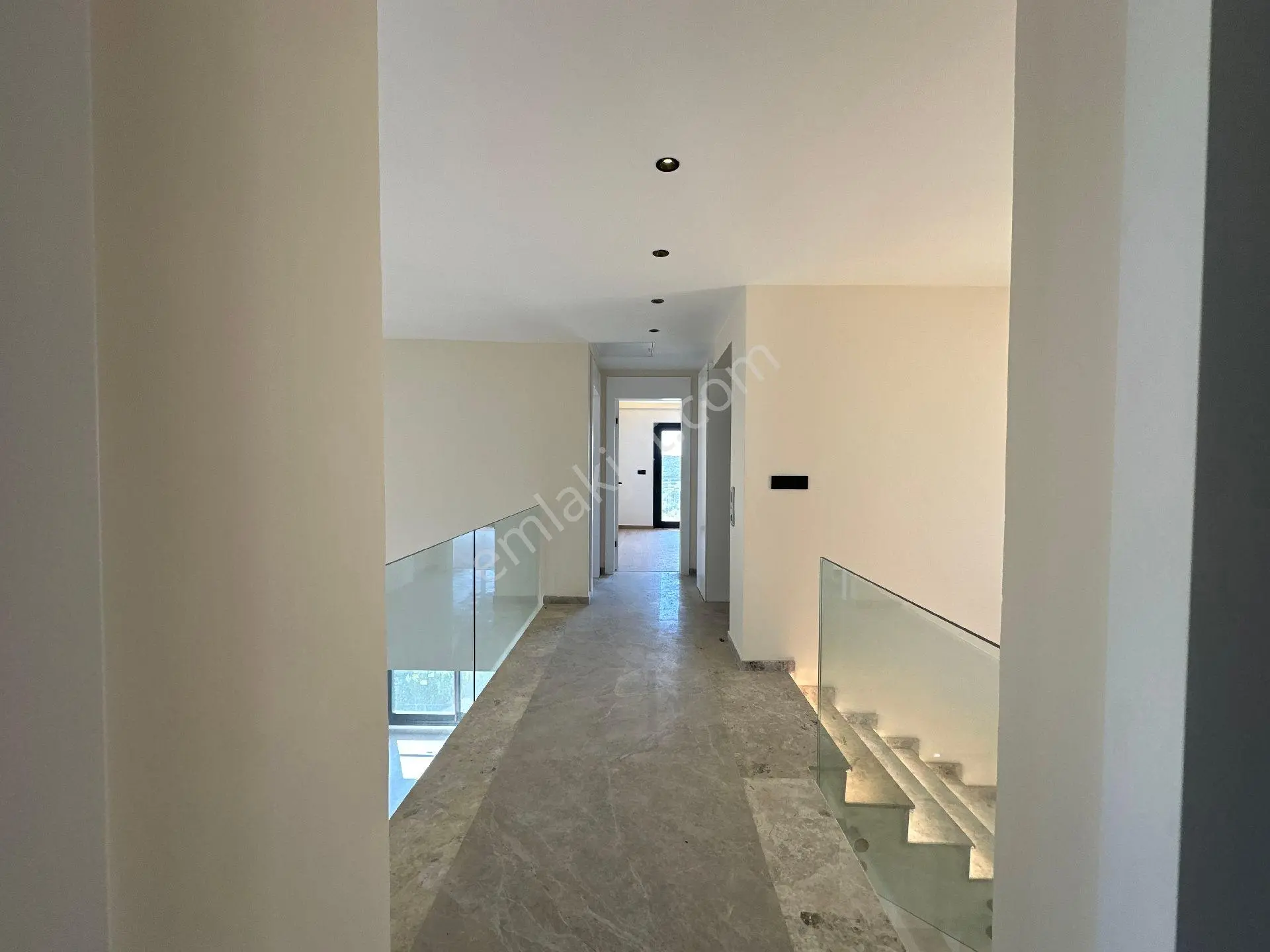 Çeşme Musalla Mah. Satılık Triplex Tam Müstakil 6+2 Villa - Görsel 32