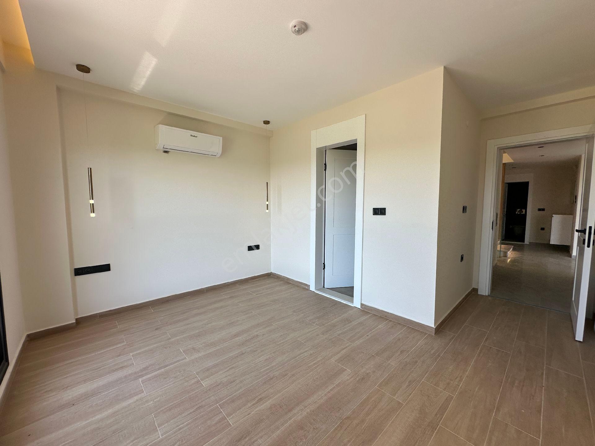 Çeşme Musalla Mah. Satılık Triplex Tam Müstakil 6+2 Villa - Görsel 20