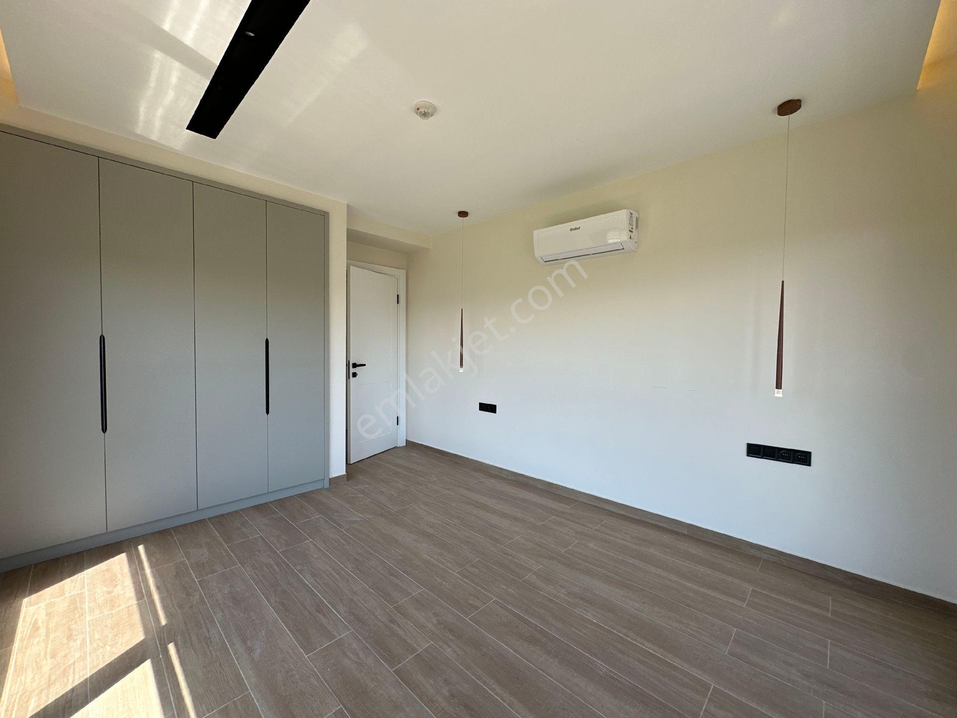 Çeşme Musalla Mah. Satılık Triplex Tam Müstakil 6+2 Villa - Görsel 33