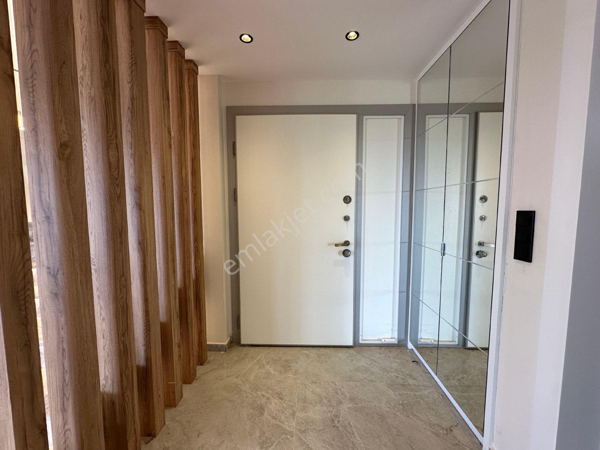 Çeşme Musalla Mah. Satılık Triplex Tam Müstakil 6+2 Villa - Görsel 17