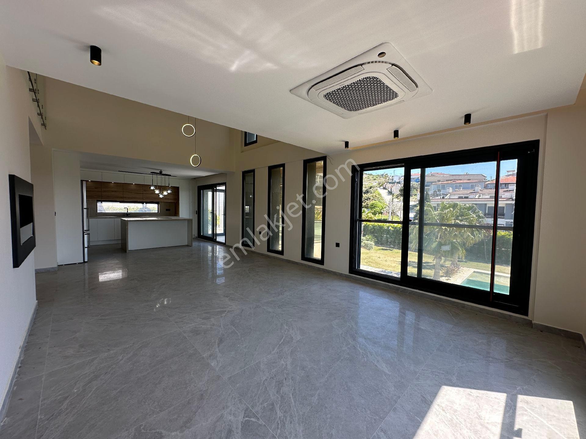 Çeşme Musalla Mah. Satılık Triplex Tam Müstakil 6+2 Villa - Görsel 25