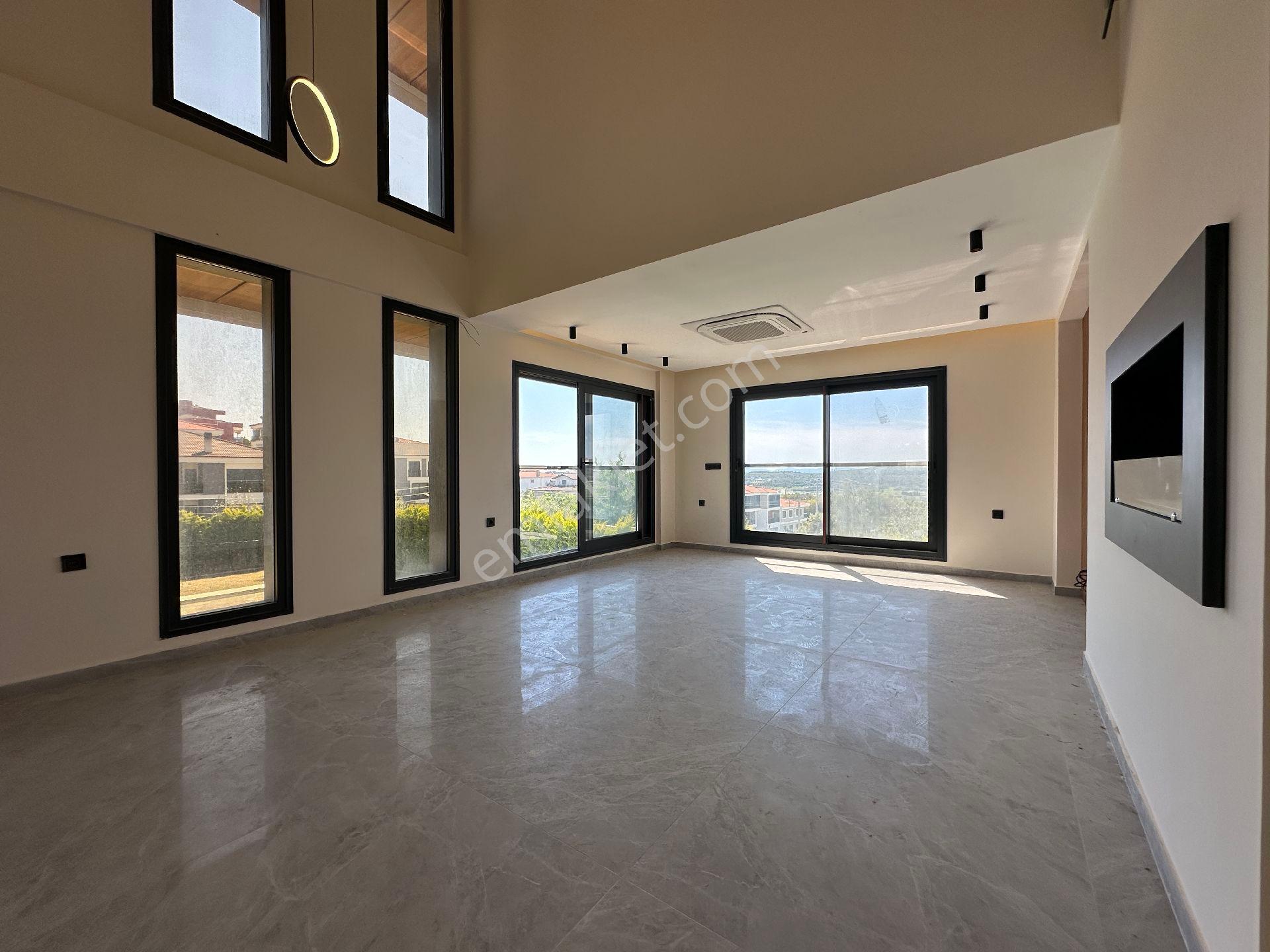 Çeşme Musalla Mah. Satılık Triplex Tam Müstakil 6+2 Villa - Görsel 26