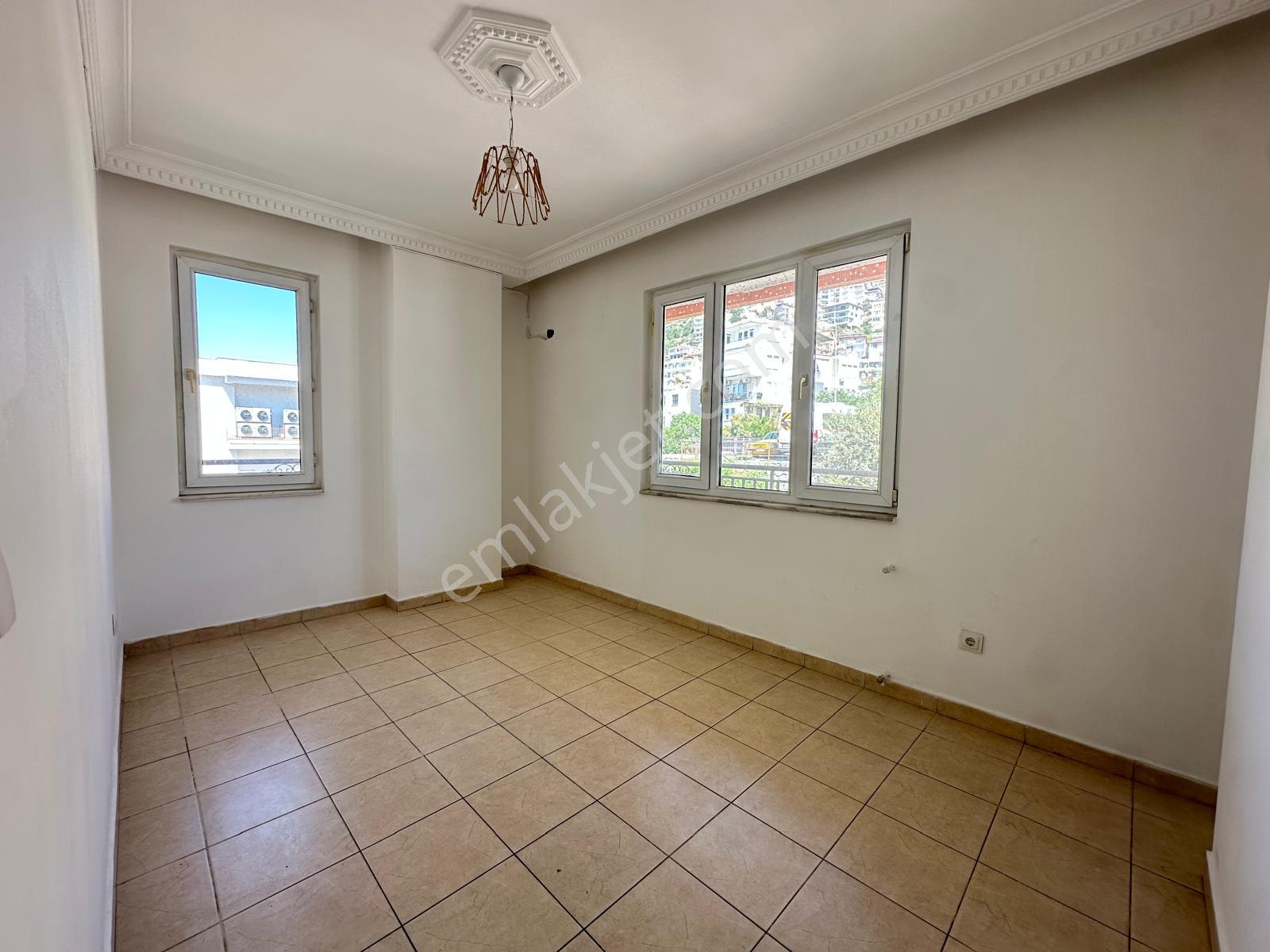 Alanya Çevre Yolu Kenarı Kiralık 3+1 Ayrı Mutfak Ofis/daire - Görsel 17