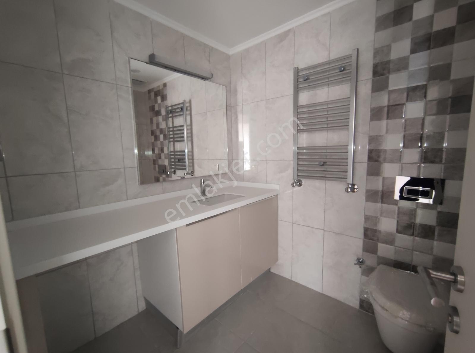 Denizli Evora Sitesi E Blok'da Kiralık Arakat 2+1 Daire - Görsel 7