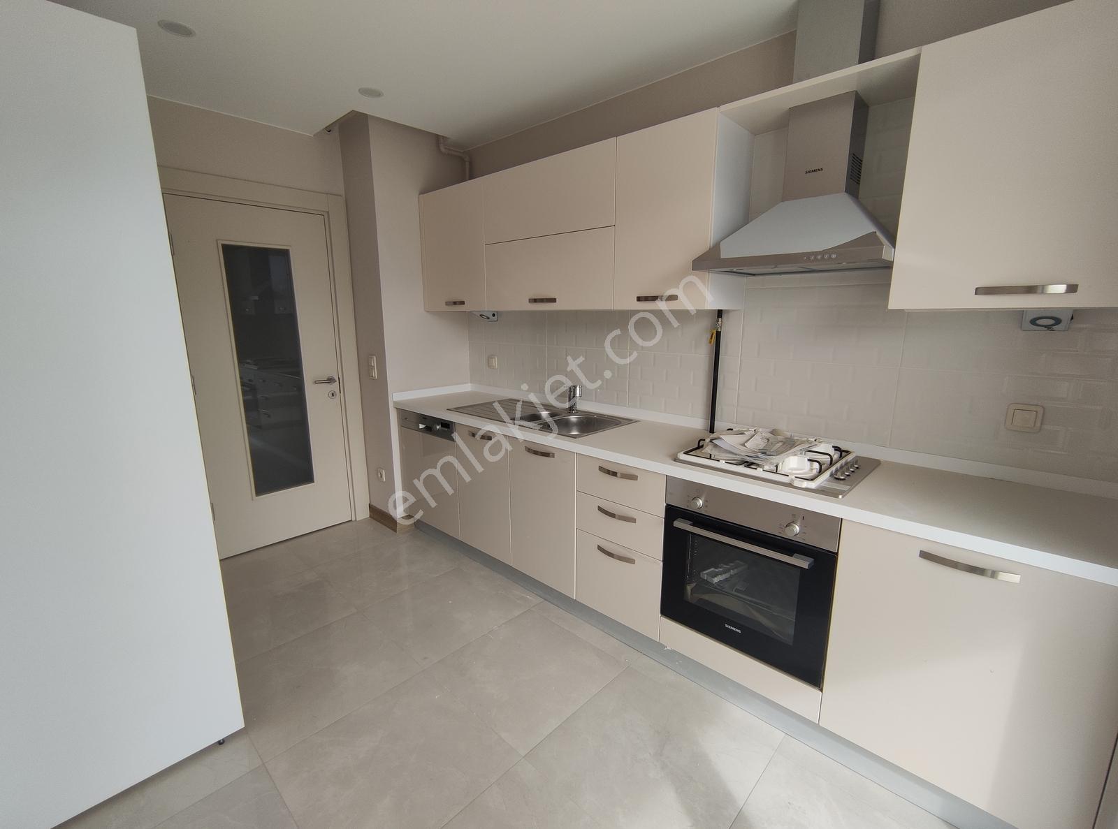 Denizli Evora Sitesi E Blok'da Kiralık Arakat 2+1 Daire - Görsel 3