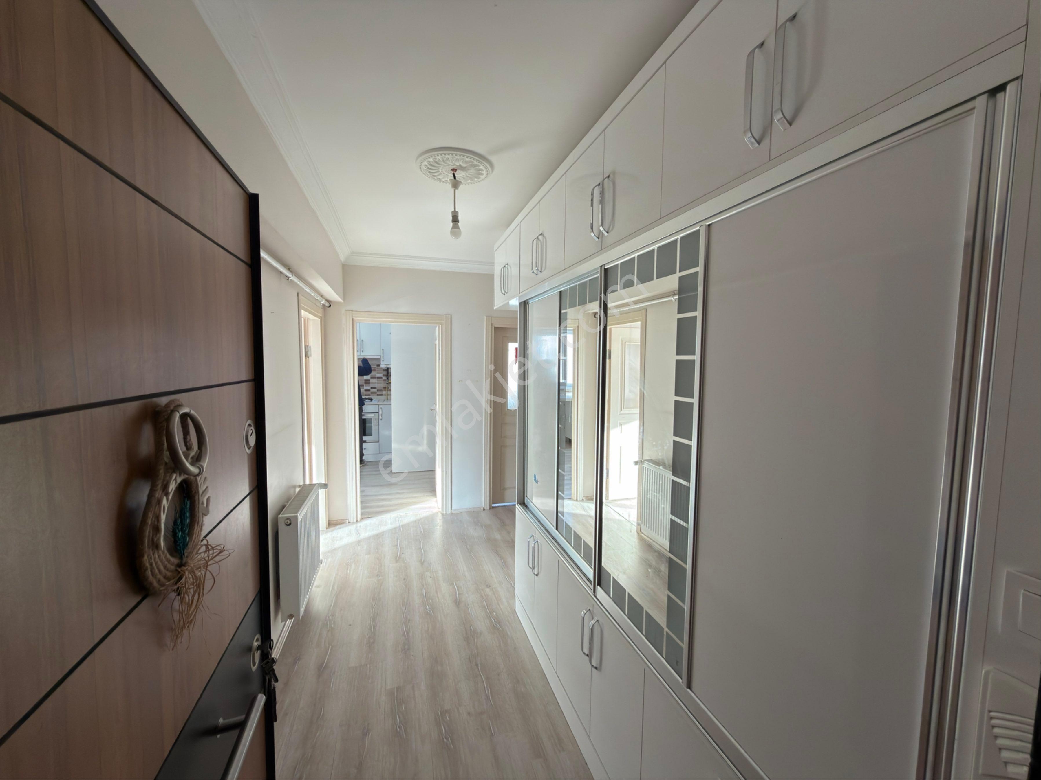 Şahbaz Emlaktan | Ebeveyn Banyolu Lüks 3+1 Kiralık Daire - Görsel 20