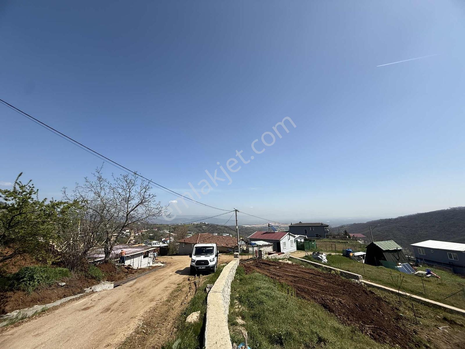 Bursa Kestel Yağmurlu Köyü Eşşiz Doğa Manzaralı Satılık Tarla