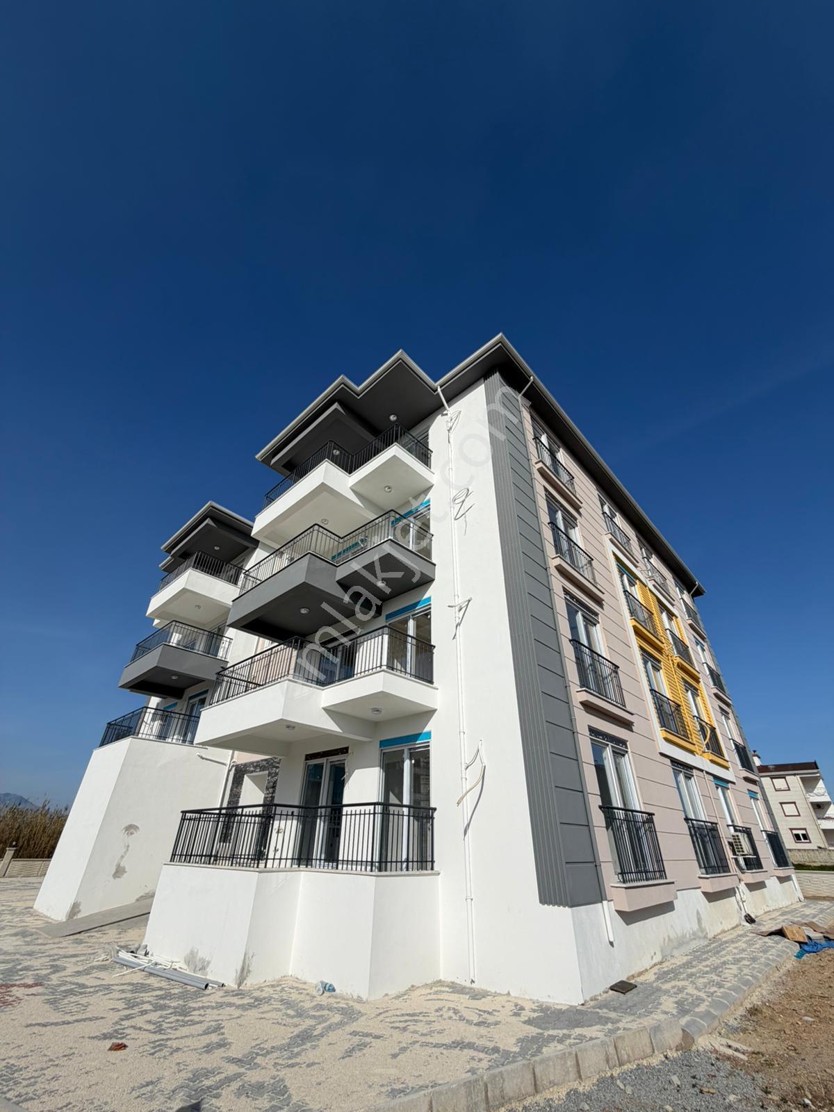 Serik Merkez Mahallesinde Sıfır, Site İçinde,satılık Daire - Görsel 5