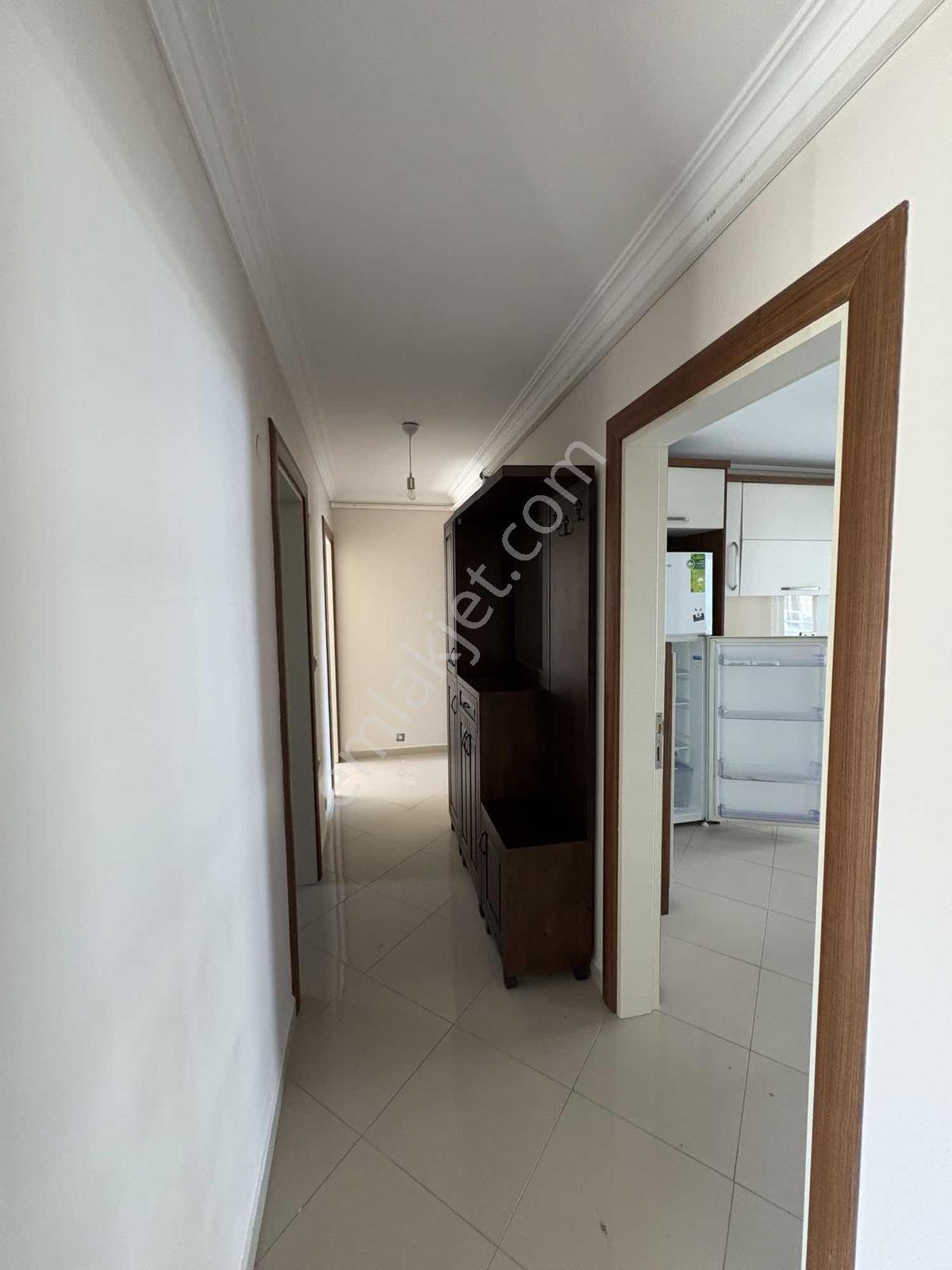 Ege Mahallesi Havuzlu 175 Mt2 Büyük Balkonlu Satılık 3+1 Daire - Görsel 8