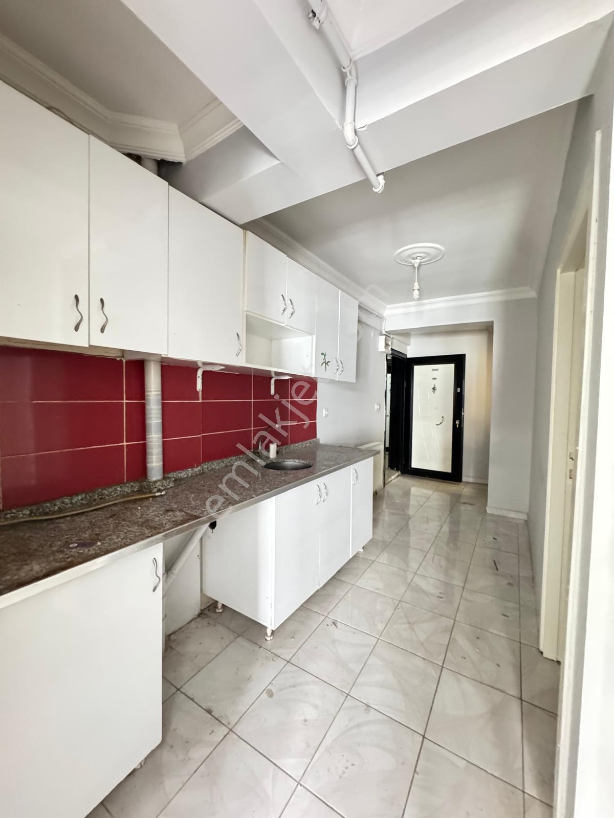 Akademi Emlak'tan Kumlubel'de Ara Kat Geniş Kiralık 1+1 - Görsel 8