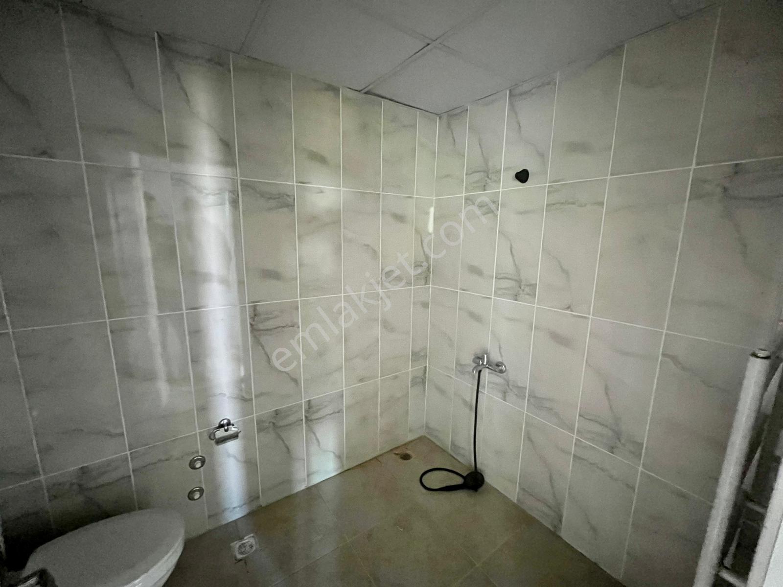 Amazon'dan Tekerek Küçük Ev Arkası Satılık 3+1 Daire - Görsel 13