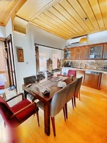 Tophane De Yeni Restoreli 2 Katlı Tarihi Osmanlı Evi 165 M2 - Görsel 2
