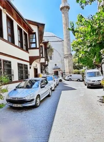 Tophane De Yeni Restoreli 2 Katlı Tarihi Osmanlı Evi 165 M2 - Görsel 3