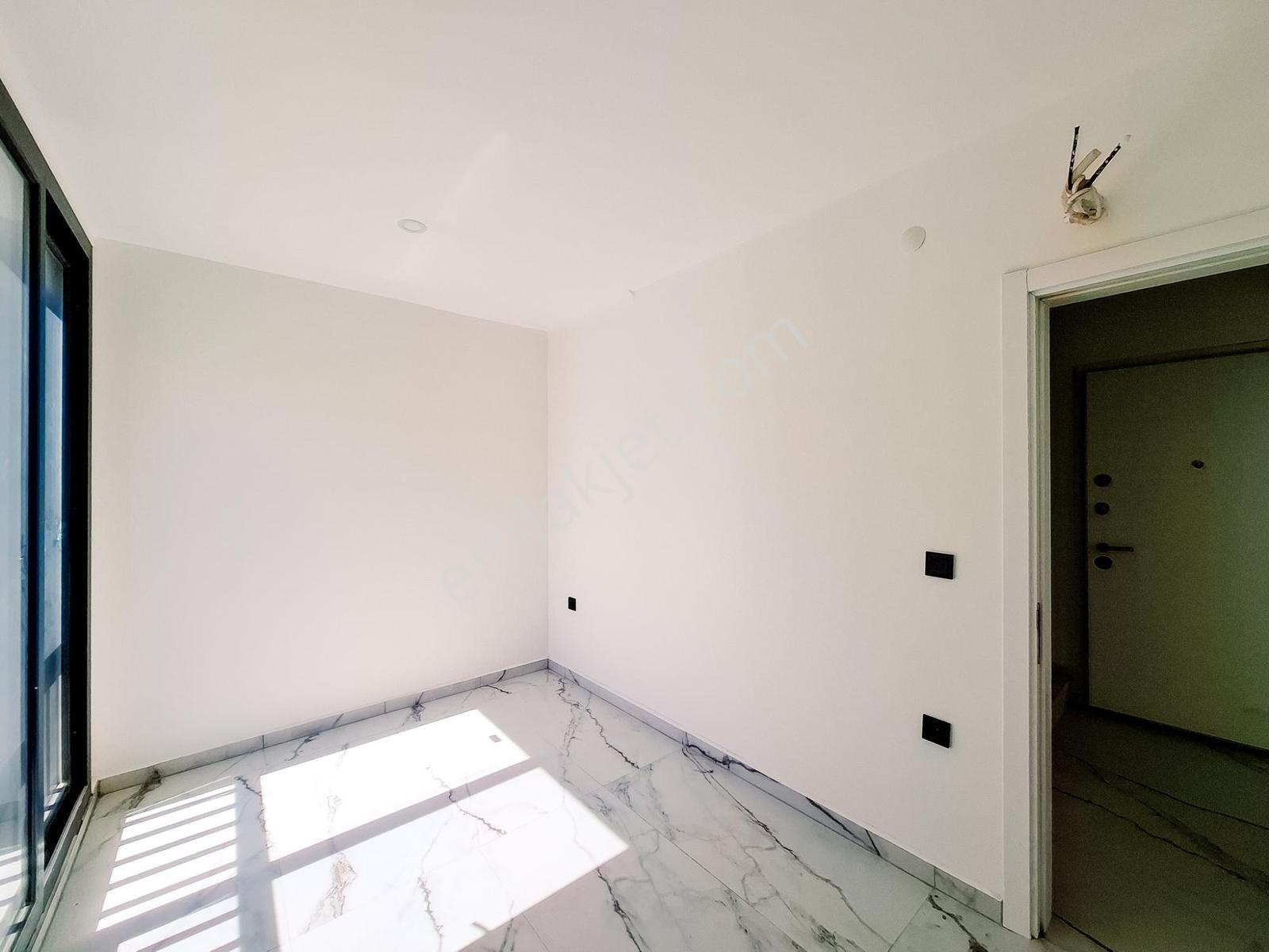 Didim Merkezde Havuzlu Site İçerisinde Lüks 3+1 Dubleks - Görsel 18