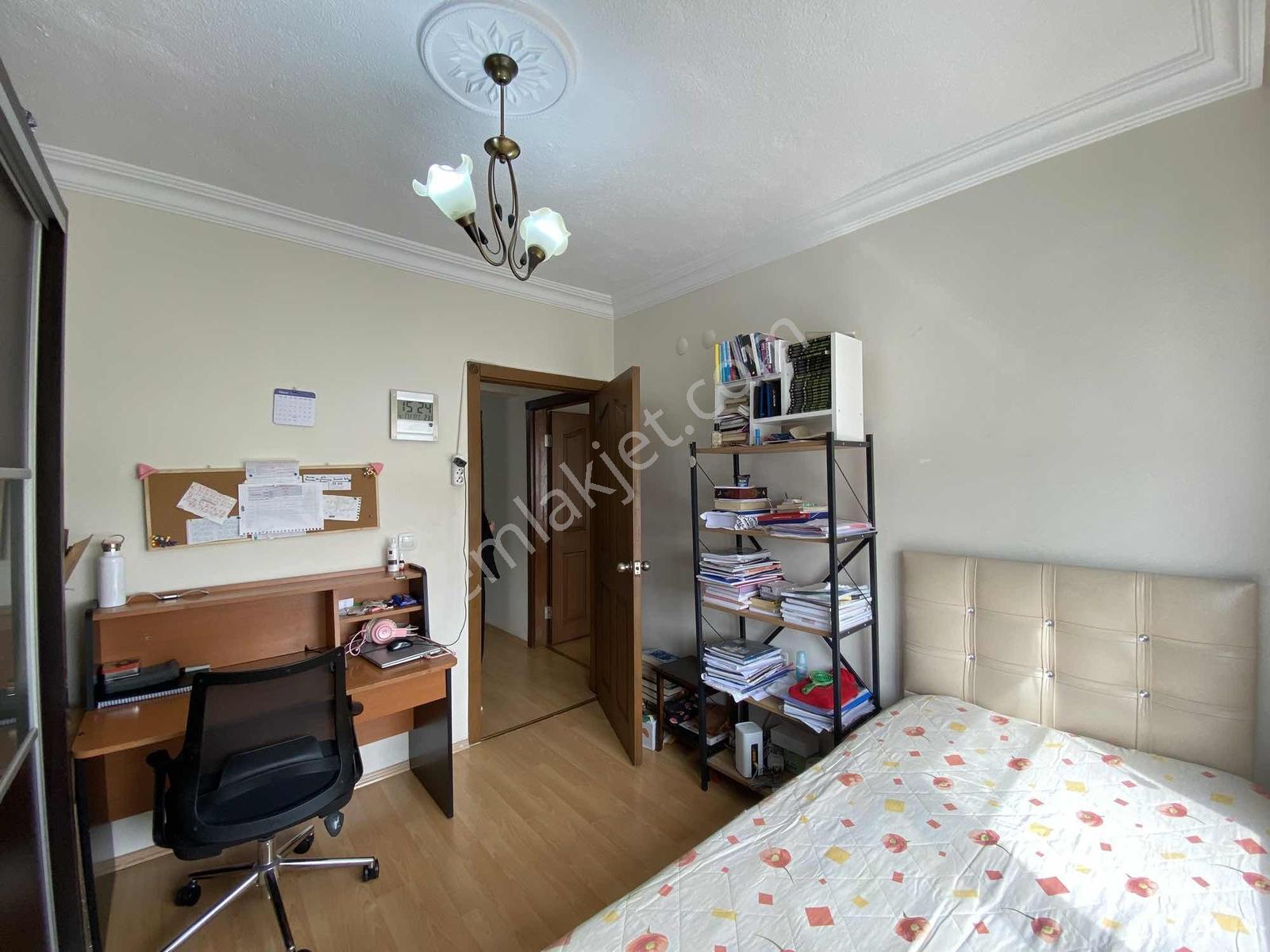 Ahi Mesut' Da Zirve Caddesi Üzerinde Sitede Kiralık 3+1 Daire - Görsel 17