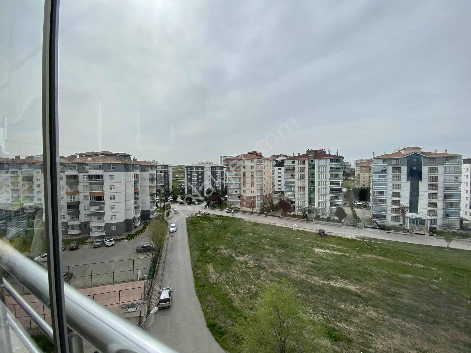 Ahi Mesut' Da Zirve Caddesi Üzerinde Sitede Kiralık 3+1 Daire - Görsel 41