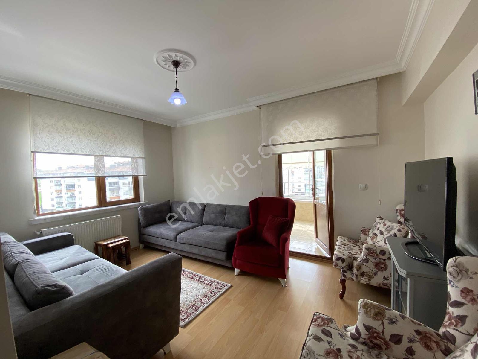 Ahi Mesut' Da Zirve Caddesi Üzerinde Sitede Kiralık 3+1 Daire - Görsel 4