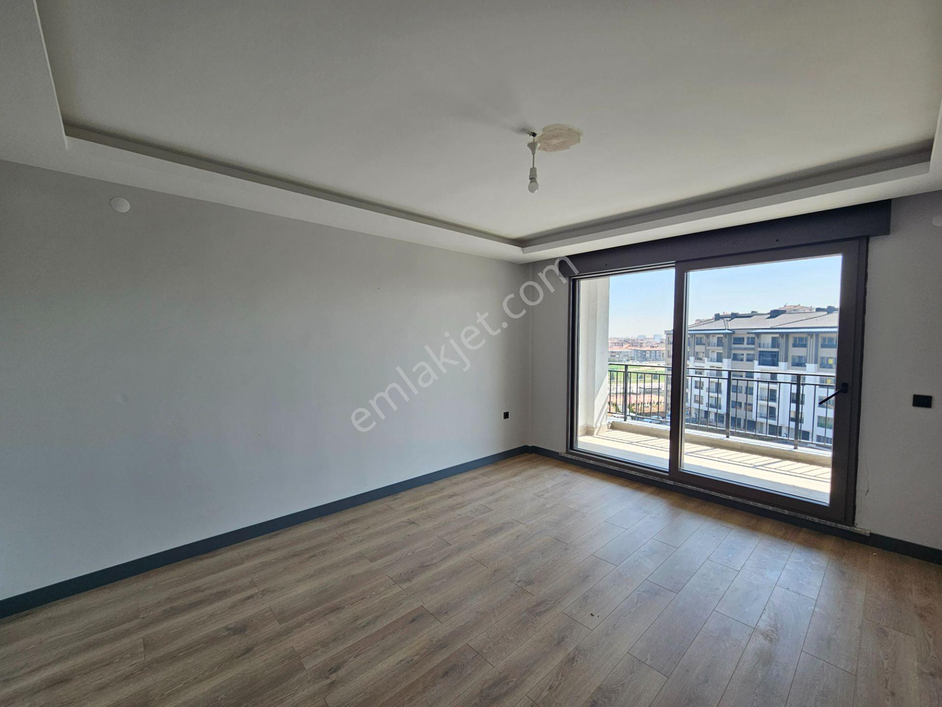 Tual Mabeyin Konutlarında Ultra Lüx Kiralık 4+1 Geniş Akıllı Daire - Görsel 5