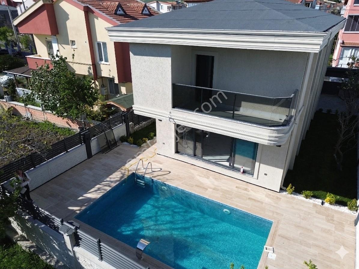 Yeniçiftlik Merkezde Havuzlu Müstakil Dubleks 4+1 Yazlık Villa - Görsel 34