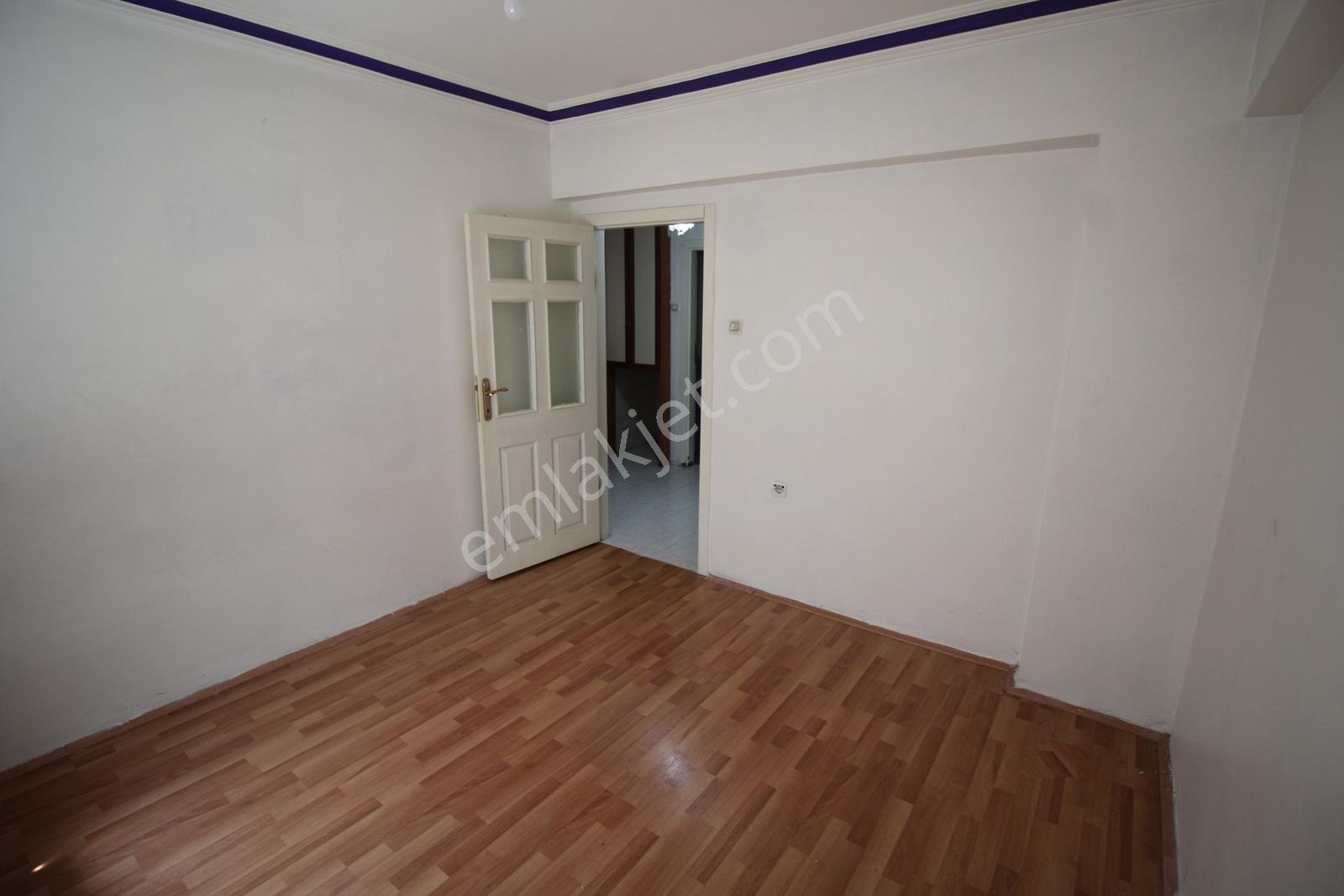 Krc'den Tıp Fakültesi Caddesi Yanı 2+1 Kiralık Daire Eşyasız!! - Görsel 14