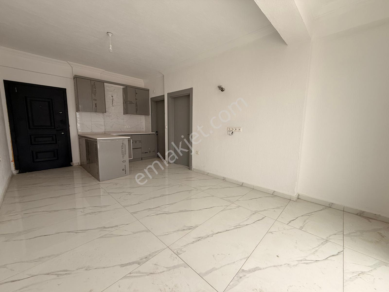 Goldhouse Dan Kiralık Adnan Menderes Bulvarında 1+1 Daire - Görsel 3