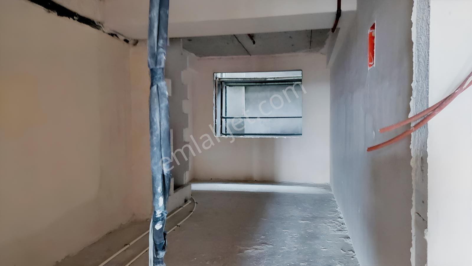 Ümraniye Atatürk Mah. Alemdağ Cad. Kiralık 3x145 M2 Ofis Mağaza - Görsel 8