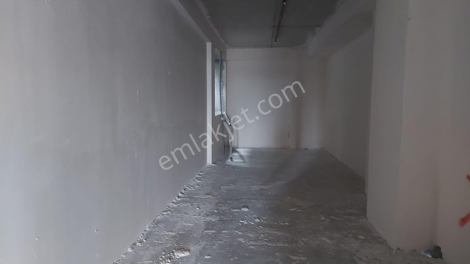 Ümraniye Atatürk Mah. Alemdağ Cad. Kiralık 3x145 M2 Ofis Mağaza - Görsel 23