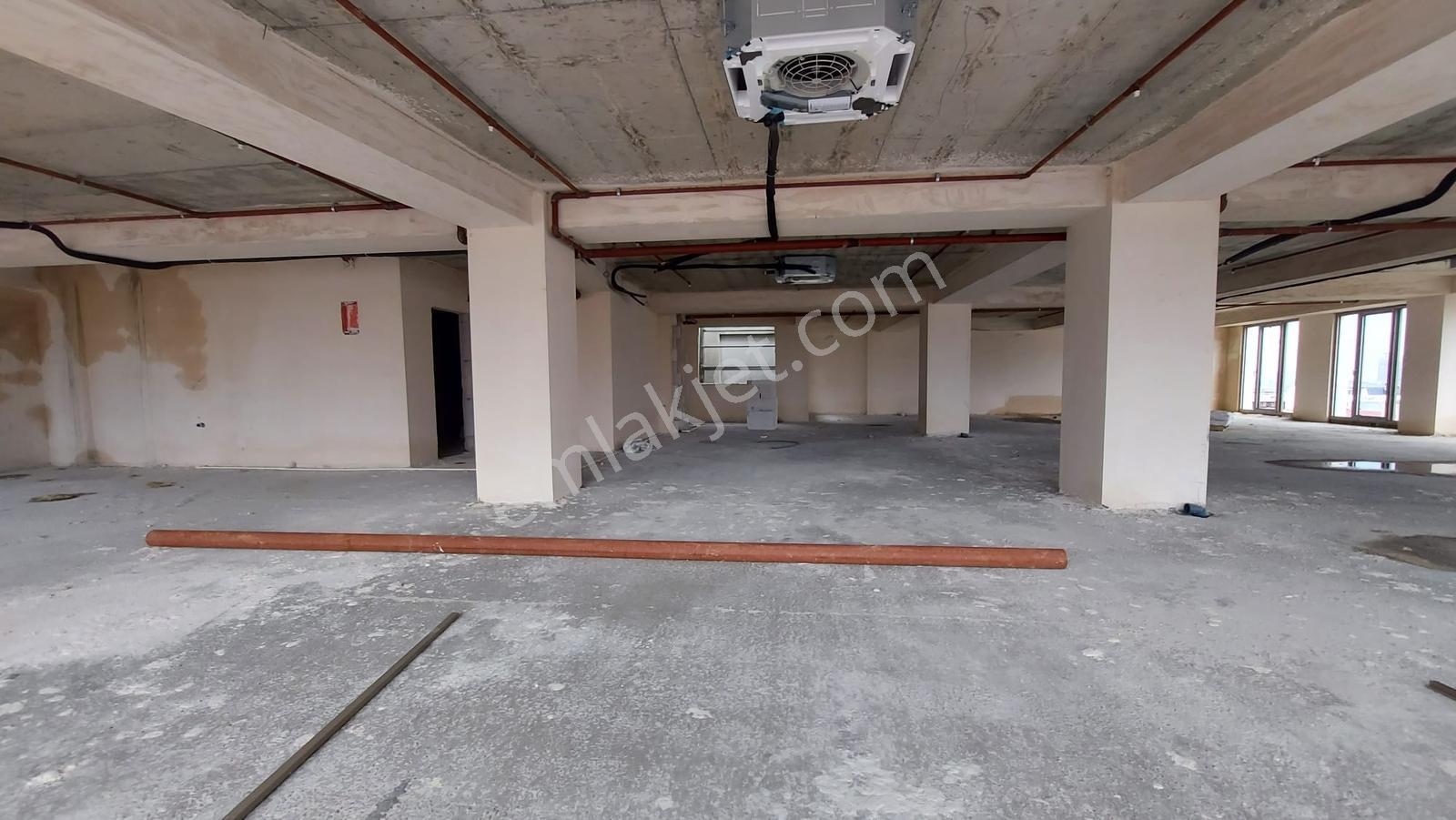 Ümraniye Atatürk Mah. Alemdağ Cad. Kiralık 3x145 M2 Ofis Mağaza - Görsel 26