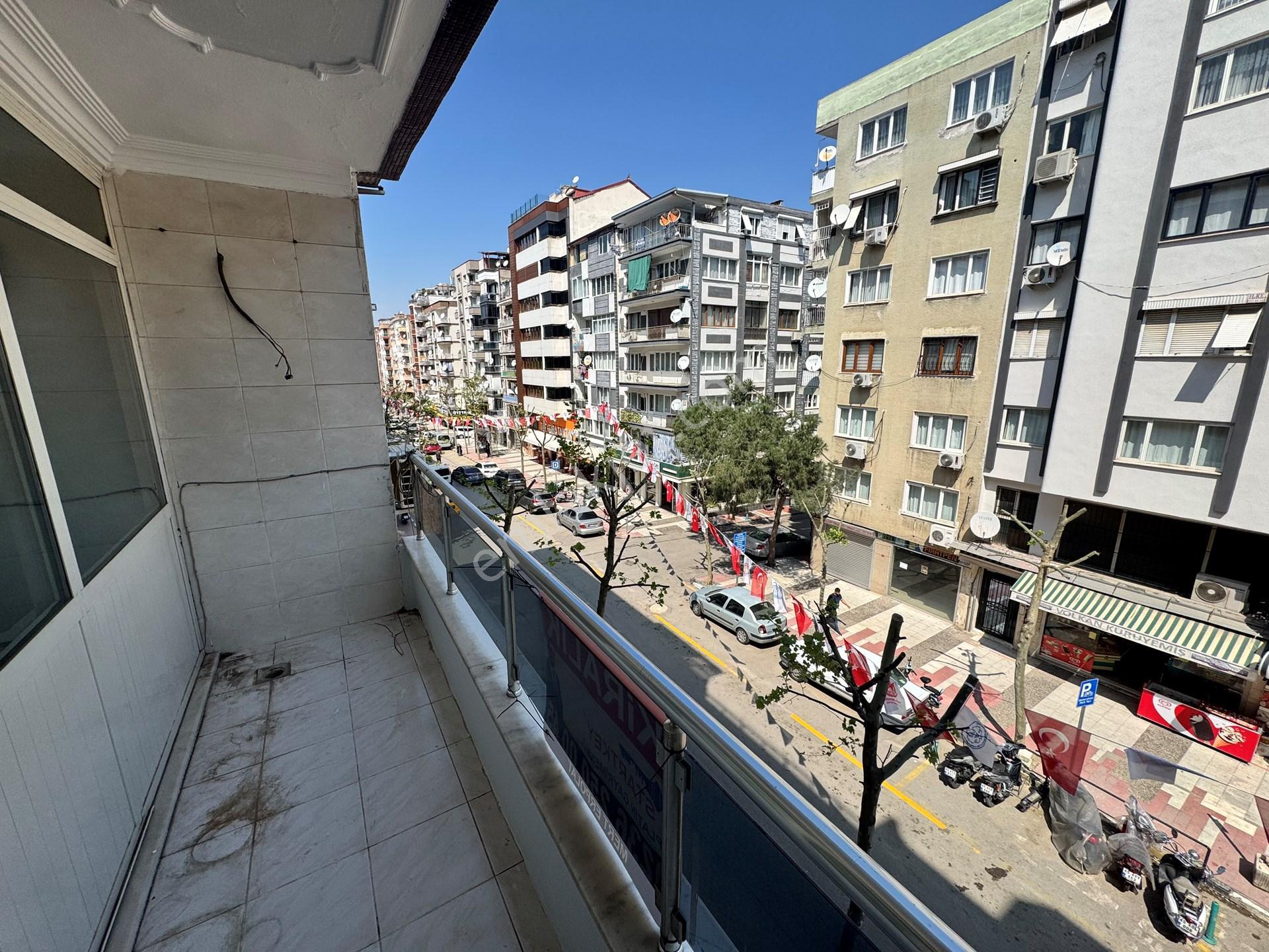 Startkey Platin'den Köklü İşlek Cadde Üzerinde Kiralık Daire - Görsel 3