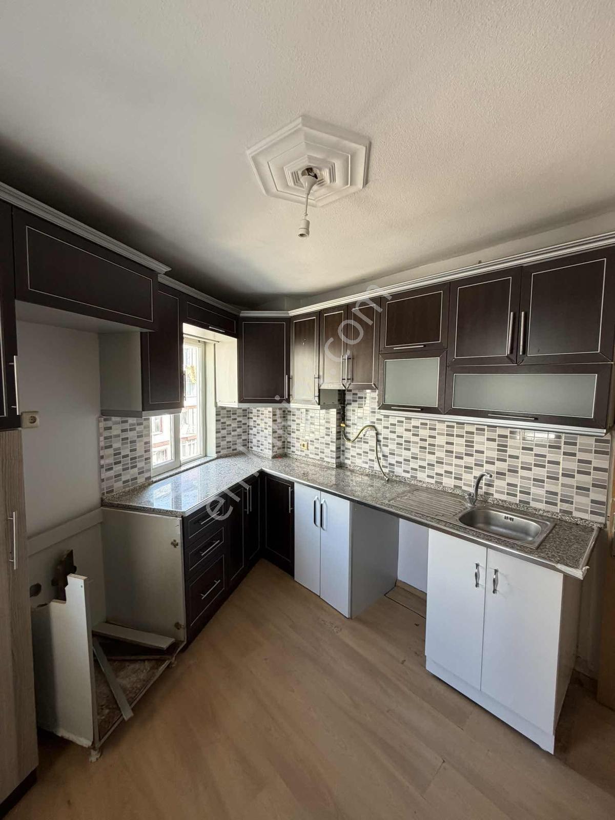 Emlak Center'dan Yarasanlar Mahallesinde 3+1 Kiralık Daire - Görsel 19