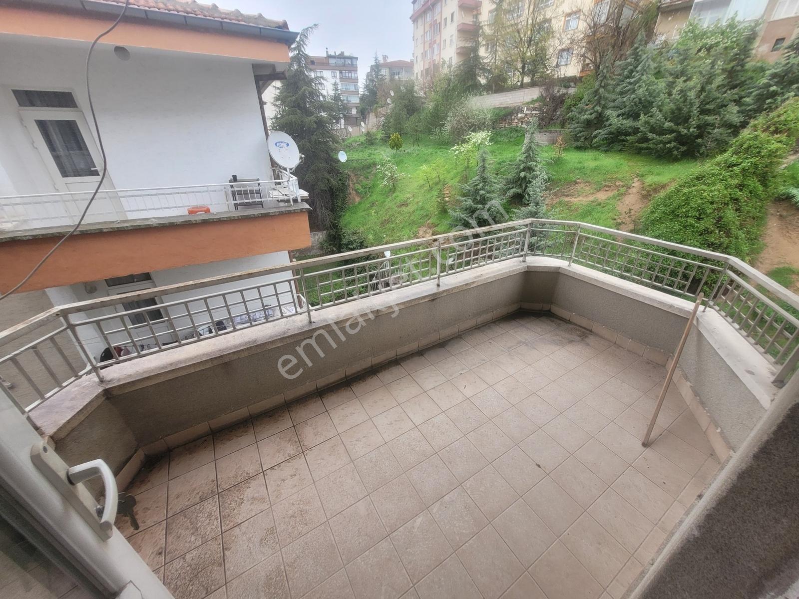 Geniş Aileler İçin İdeal 4.katta , Teras Keyfiyle Kiralık 5+1 !! - Görsel 19