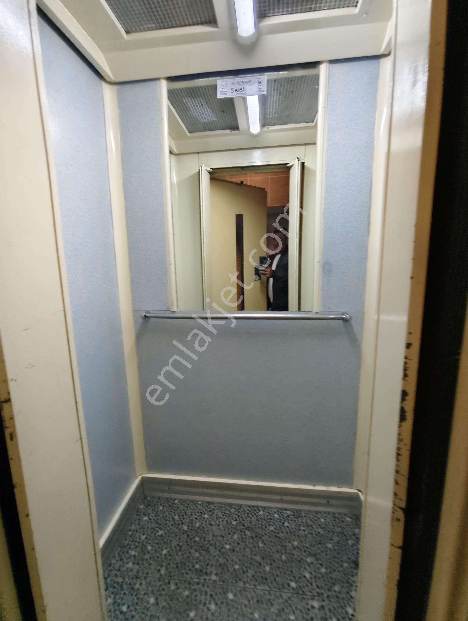 Çiğli Evka 6 Mahallesinde Avantajlı Kapalı Mutfak 2+1 Satılık Daire - Görsel 15