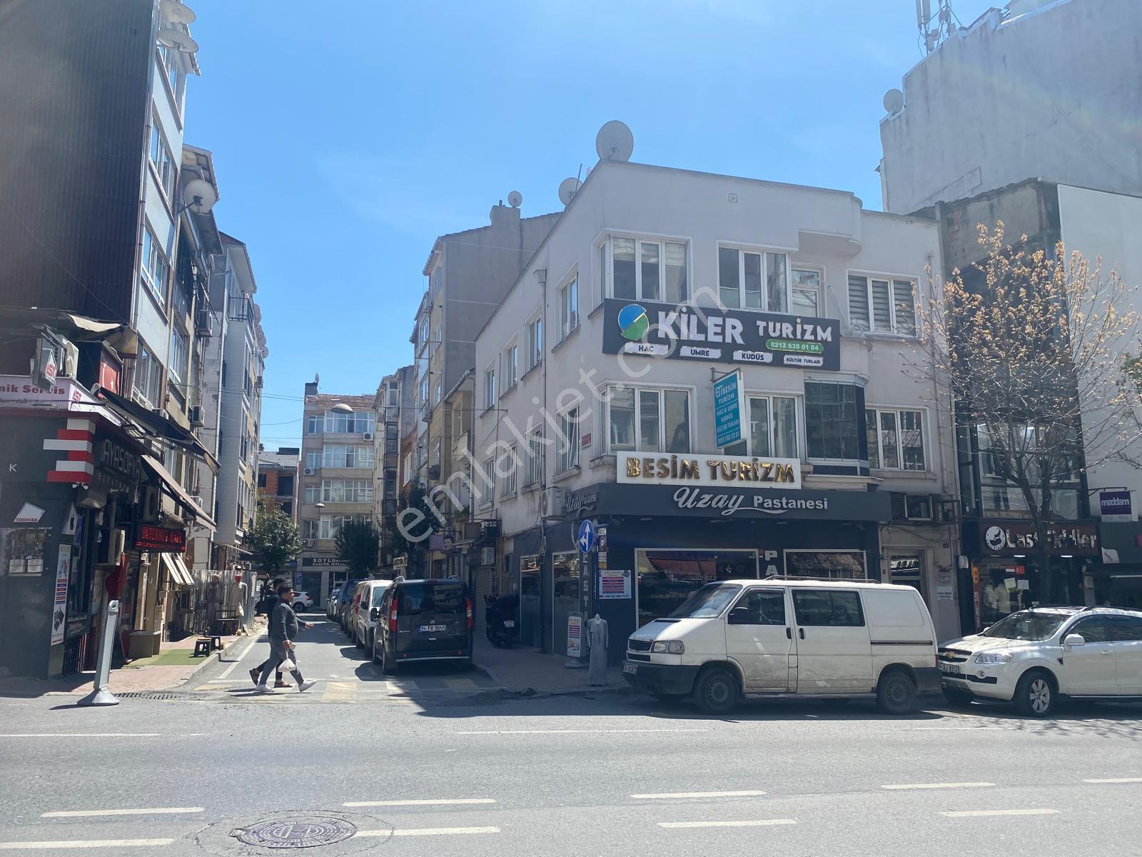 Fatih` De 120 ² Akdeniz Caddesi Yakını 4.kat 3+1 - Görsel 18