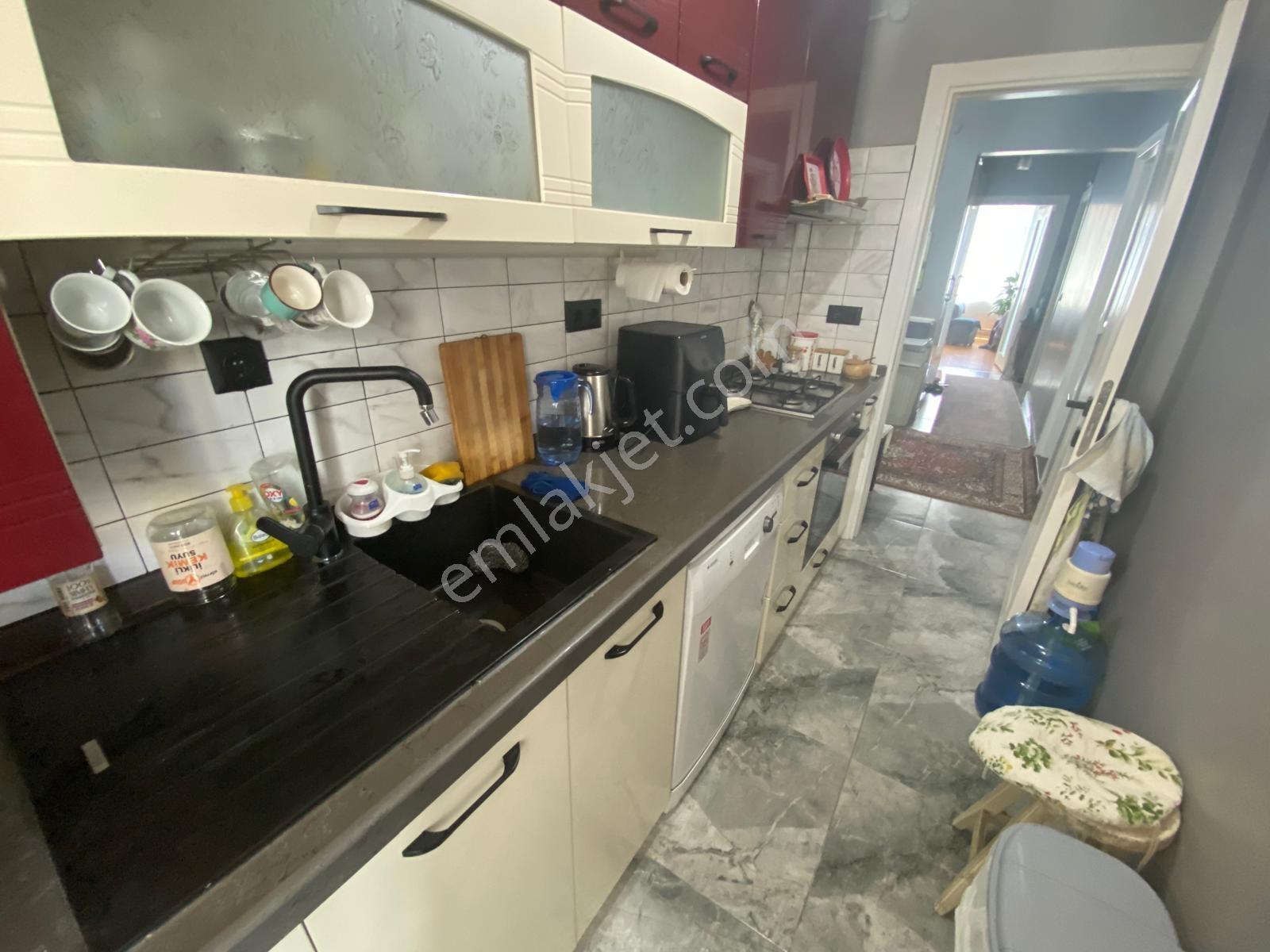 Fatih` De 120 ² Akdeniz Caddesi Yakını 4.kat 3+1 - Görsel 4