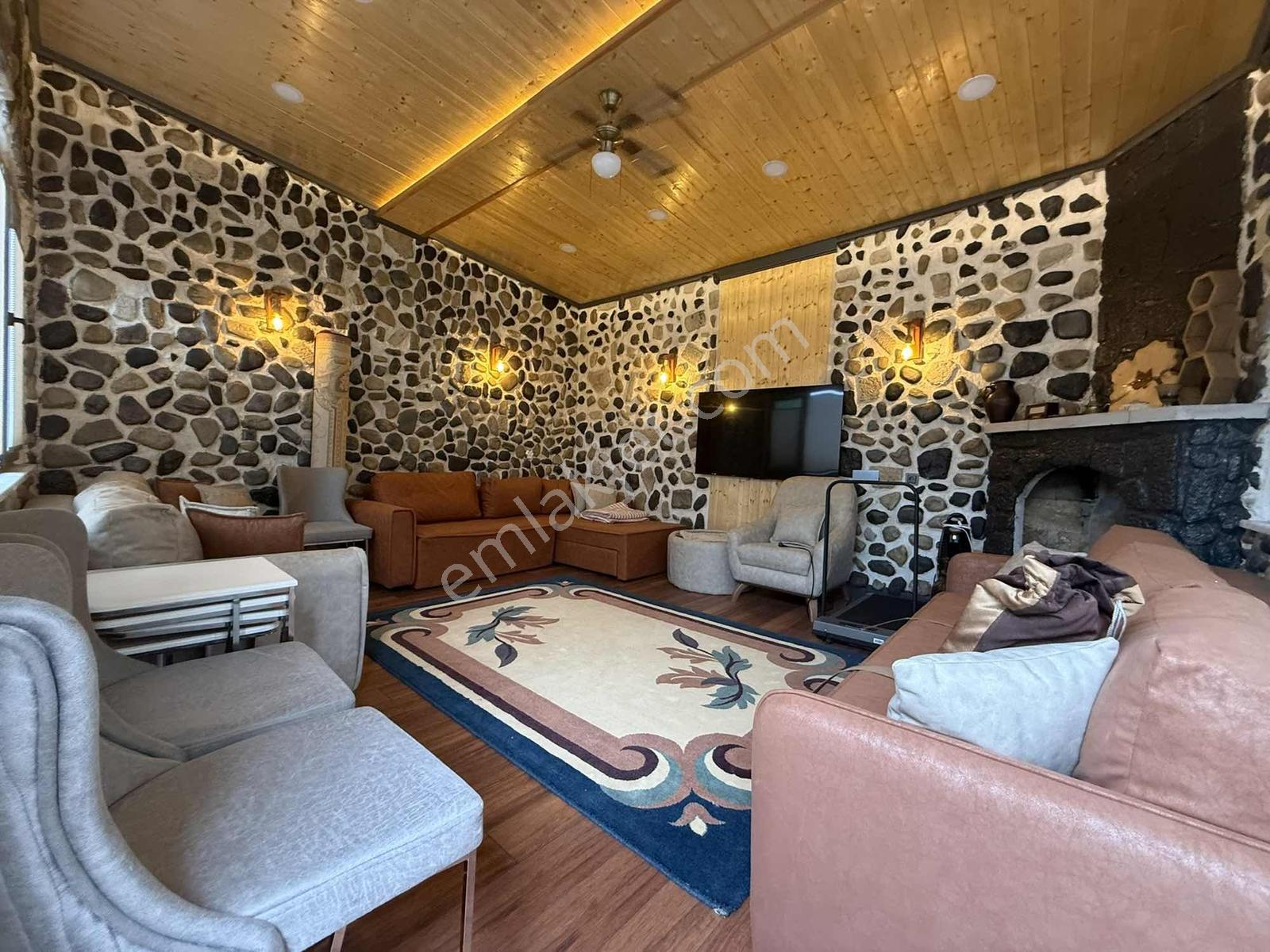Kazım Karabekir'de Satılık 2,5+1 Butik Villa